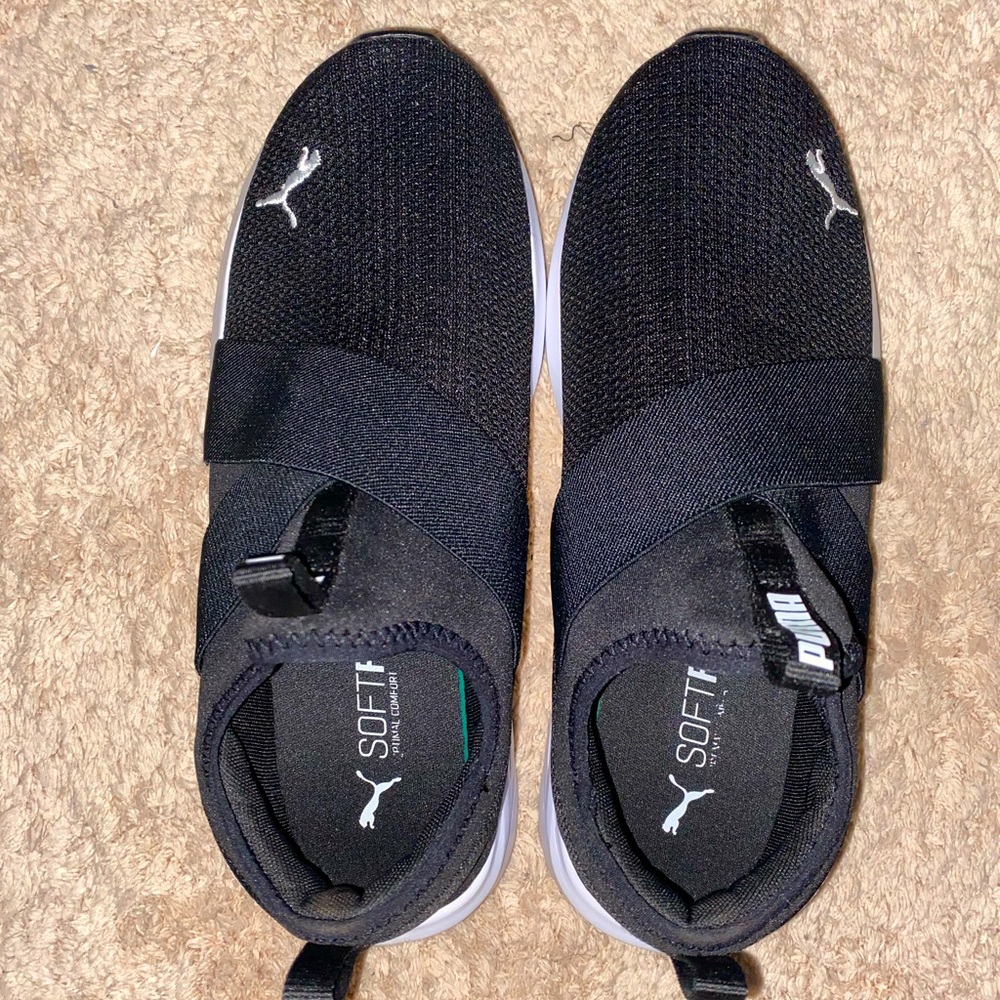 Puma Women’s US size 8.5 Black Sneakers